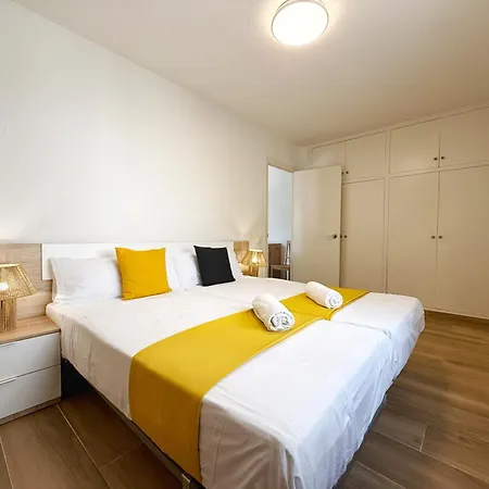 Domuum Holidays - Delfos Apartment